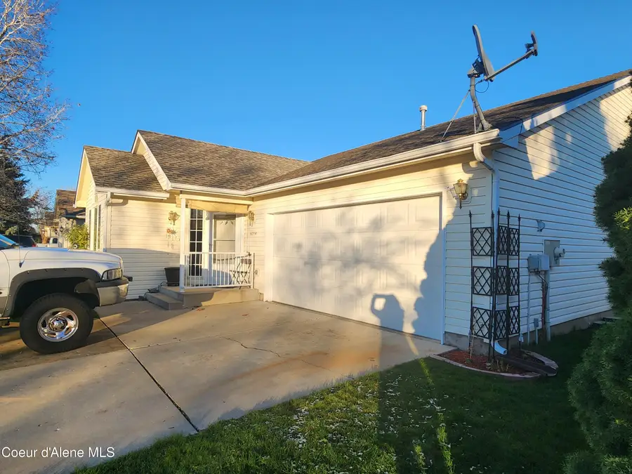 6714 N CALISPEL DR, Coeur Dalene, ID 83815 - Image #2