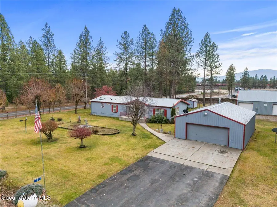 11826 N SUNRISE CT, Rathdrum, ID 83858 - Image #2