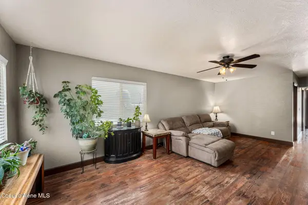 164 W HILGREN AVE, Hayden, ID 83835