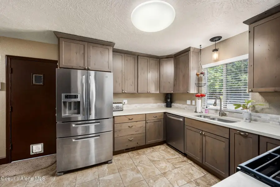 164 W HILGREN AVE, Hayden, ID 83835 - Image #2