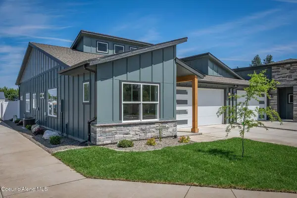 7374 N Breaux Dr, Coeur d'Alene, ID 83815