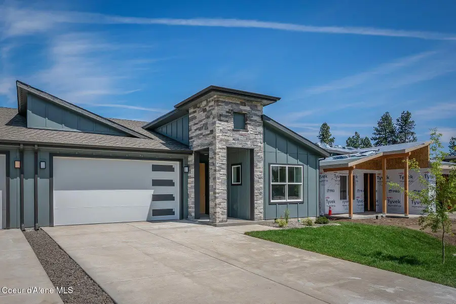 7374 N Breaux Dr, Coeur Dalene, ID 83815 - Image #2