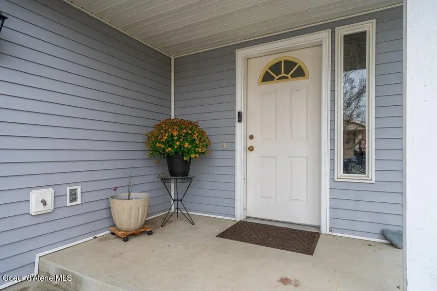 7384 N WHEATFIELD DR, Coeur Dalene, ID 83815 - Image #3