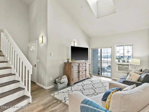 842 N Chase Rd #203, Post Falls, ID 83854