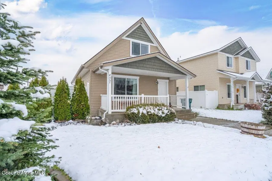 8067 N CROWN POINTE ST, Post Falls, ID 83854 - Image #2