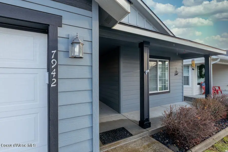 7942 W KAYAK CT, Rathdrum, ID 83858 - Image #3