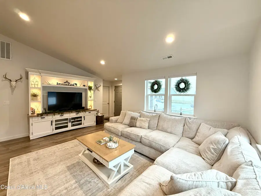 6089 W Theismann Rd, Rathdrum, ID 83858 - Image #3