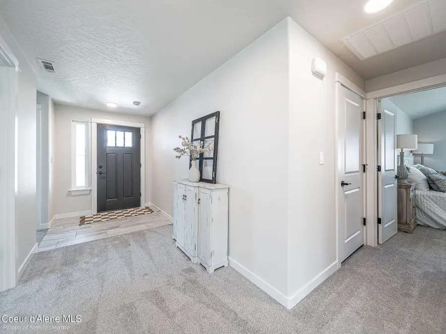 1536 N McKelvy Ln, Post Falls, ID 83854 - Image #2