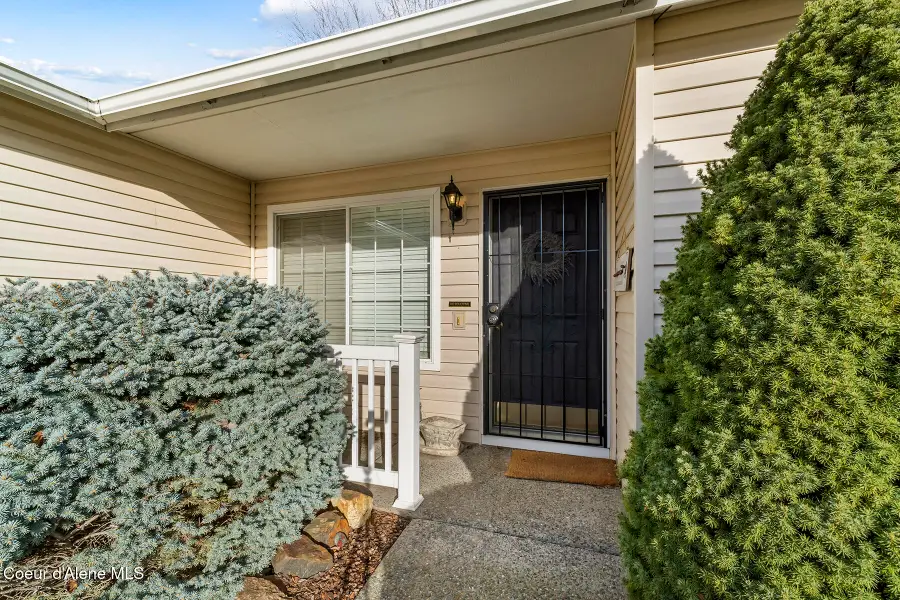 5377 E STEAMBOAT BND, Post Falls, ID 83854 - Image #2