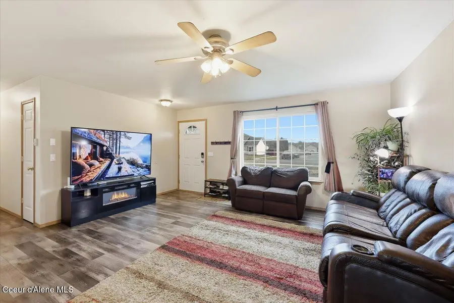 6182 W LOFTY RIDGE ST, Rathdrum, ID 83858 - Image #2