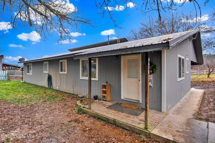 6670 Chippewa Dr, Bonners Ferry, ID 83805 - Image #2