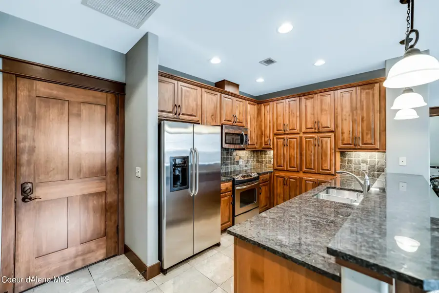 2051 N MAIN ST #308, Coeur Dalene, ID 83814 - Image #2