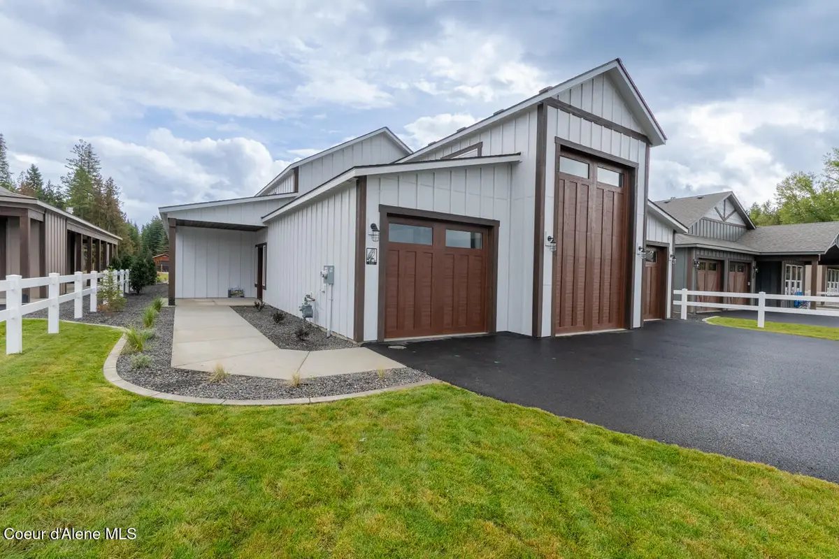 137 Backtrack Rd, Sandpoint, ID 83864 - Image #1