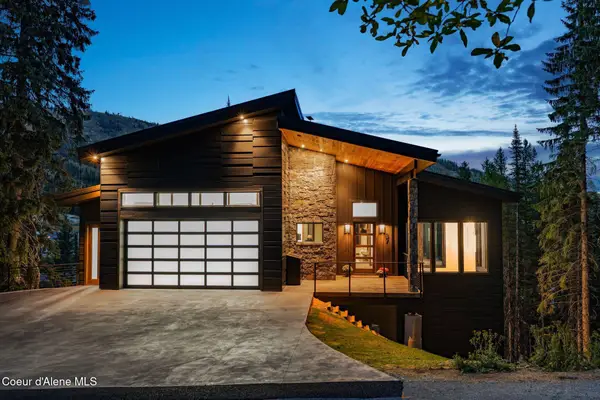 37 Crystal CT, Sandpoint, ID 83864