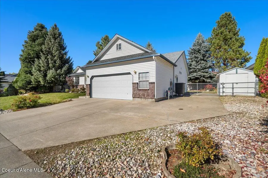 2055 E BRIARLEAF AVE, Coeur Dalene, ID 83815 - #3
