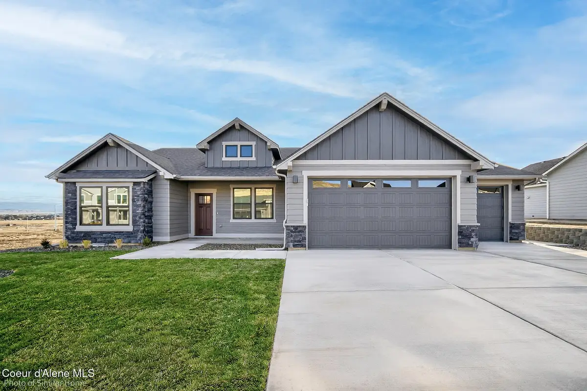 6414 N Suncrest Ln, Rathdrum, ID 83858 - #1
