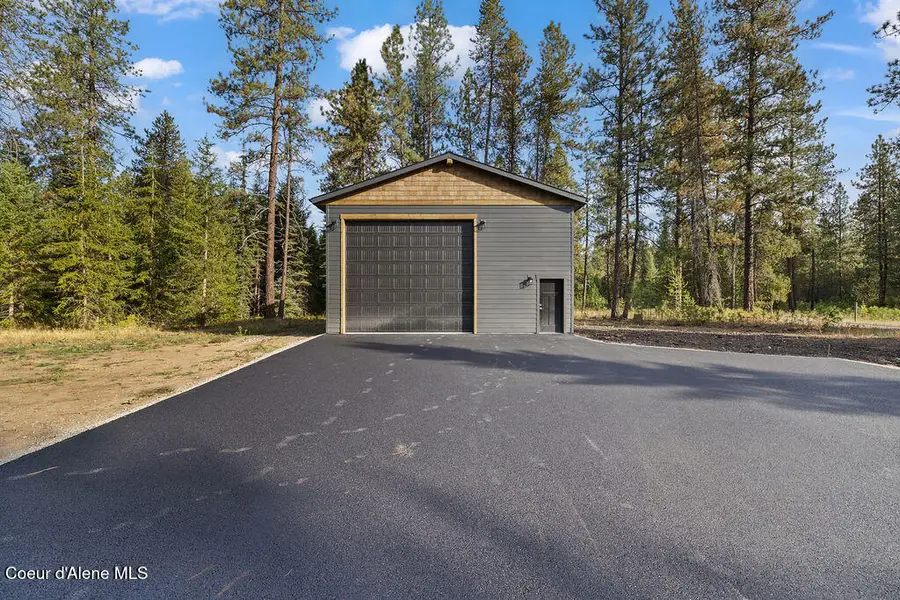 2663 W Seasons Rd, Athol, ID 83801 - #2