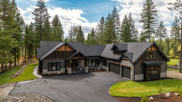 11091 N Bluerock Ln, Hayden, ID 83835
