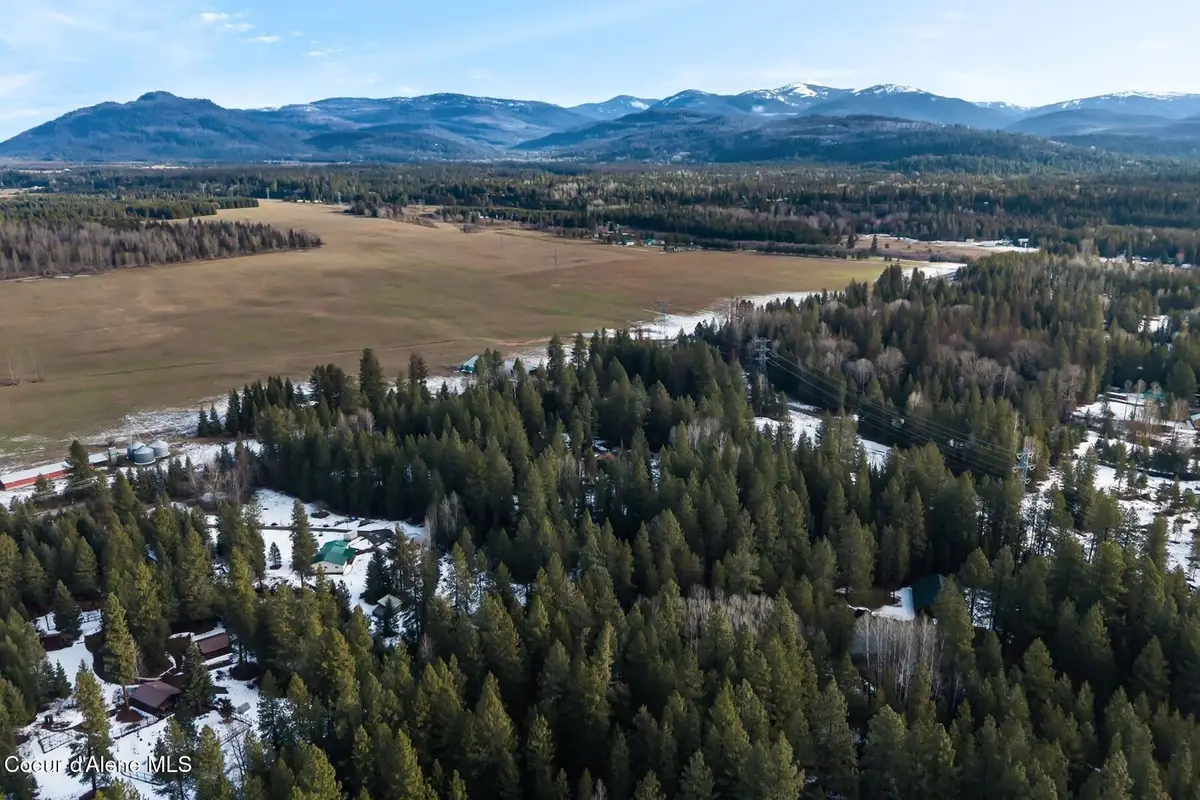 842 Samuels Rd, Sandpoint, ID 83864 - #1