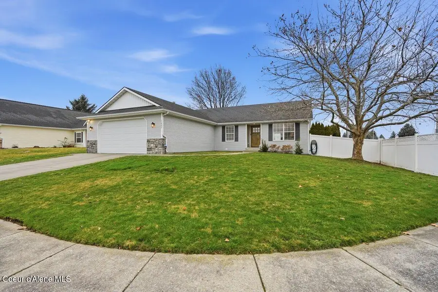 1627 W Cardinal Ave, Hayden, ID 83835 - #2