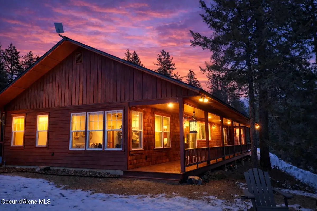 672 Hopkins RD, Sandpoint, ID 83864 - #1