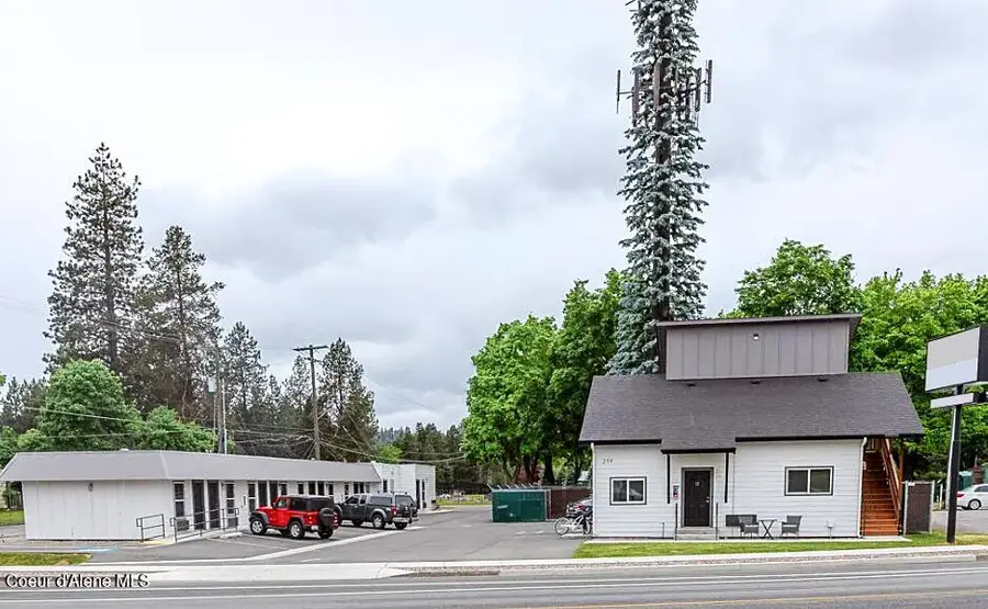 219 E Coeur D Alene Lake Dr, Coeur Dalene, ID 83814 - #2