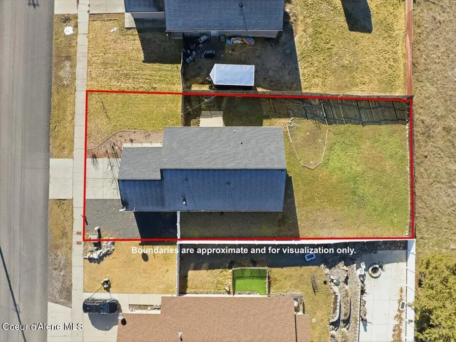 32831 N 3rd AVE, Spirit Lake, ID 83869 - #2