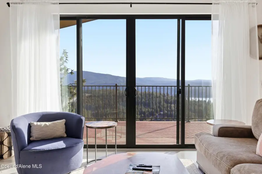 3740 E Sky Harbor DR, Coeur Dalene, ID 83814 - #2