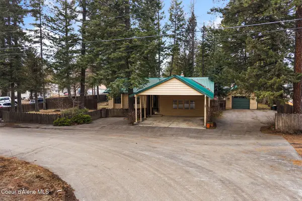 430 1st St, Priest River, ID 83856