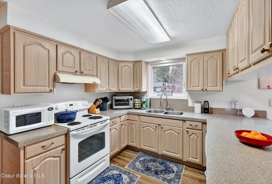 5678 N Pinegrove DR, Coeur Dalene, ID 83815 - #3