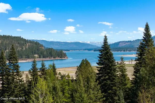 247 Living Waters Way, Priest River, ID 83856