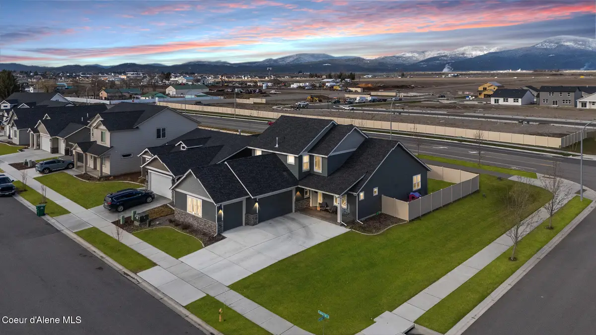 3366 N Cyprus Fox LOOP, Post Falls, ID 83854 - #1