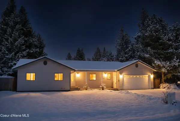 64 Westwood DR, Moyie Springs, ID 83845