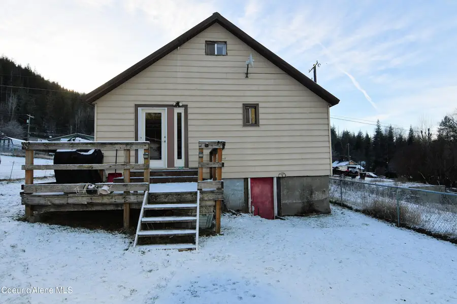 827 & 835 Lower Page Rd, Smelterville, ID 83868 - Image #2