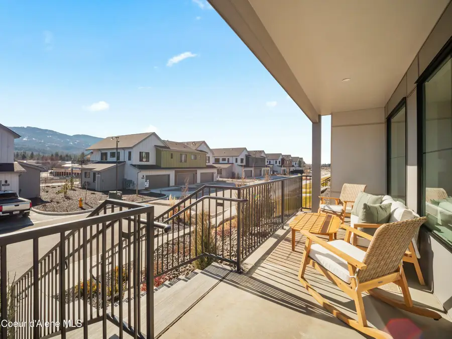 1031 E RAILROAD AVE, Post Falls, ID 83854 - #3