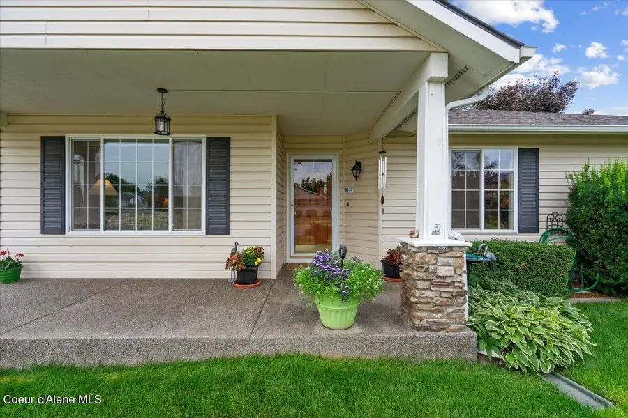 6494 W BUFFALO GRASS LN, Rathdrum, ID 83858 - #3