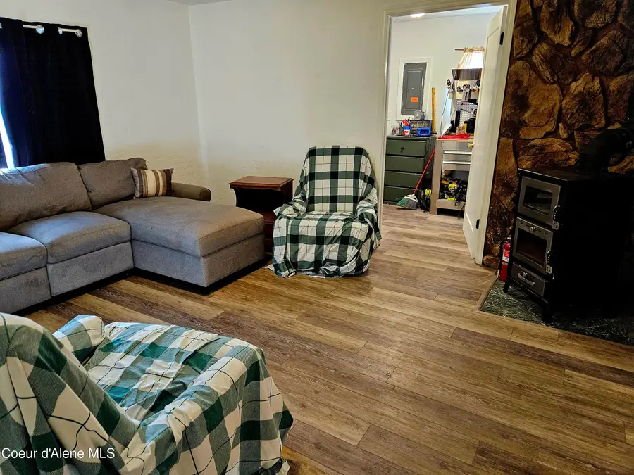 723 C ST, Plummer, ID 83851 - #3