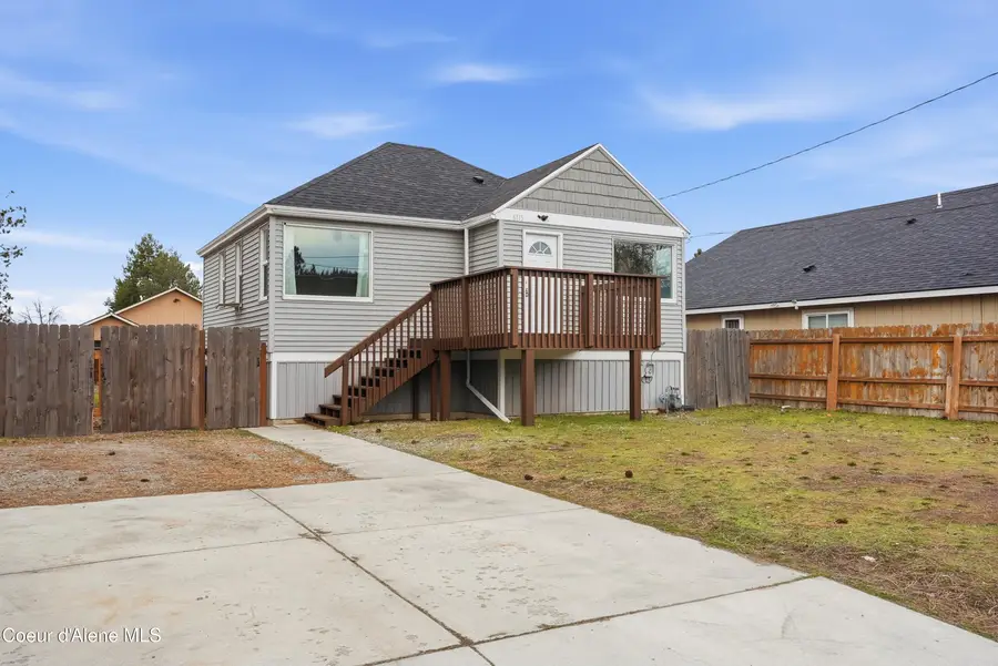 6113 E 8th Ave, Spokane Valley, WA 99212 - #2