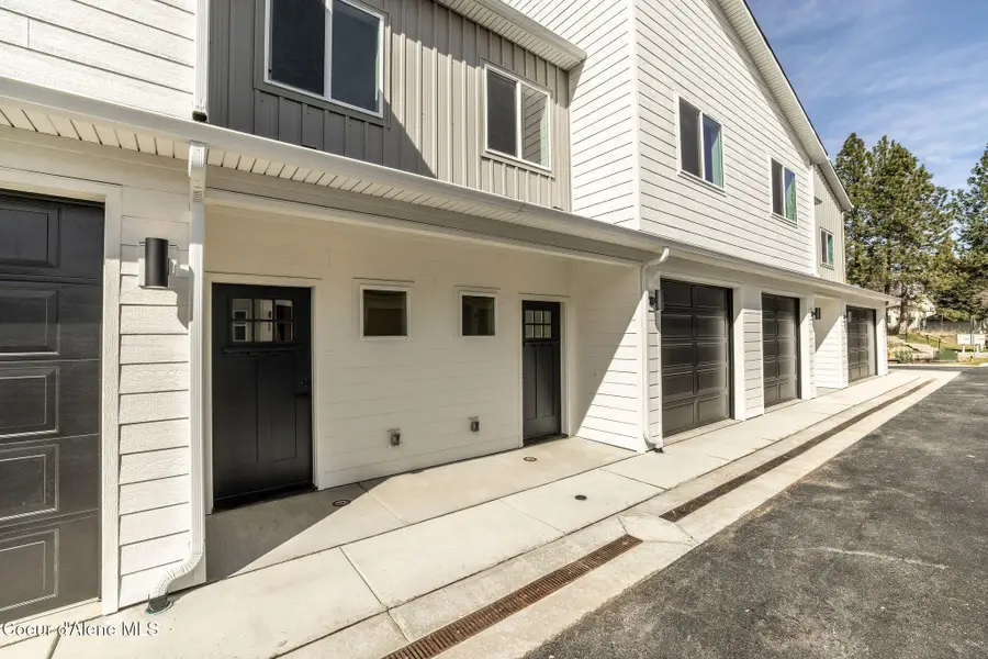 3701 N Torrey Pine Ln, Coeur Dalene, ID 83815 - Image #3