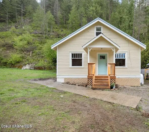 376 Second St, Mullan, ID 83846