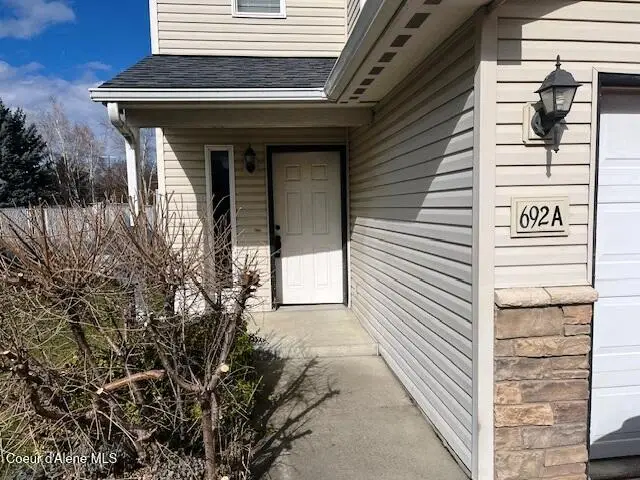 692 N Hydra Pl # A, Post Falls, ID 83854 - #3