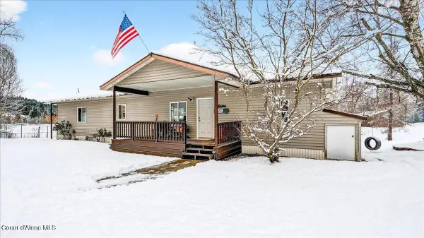 1297 Eastside RD, Priest River, ID 83856