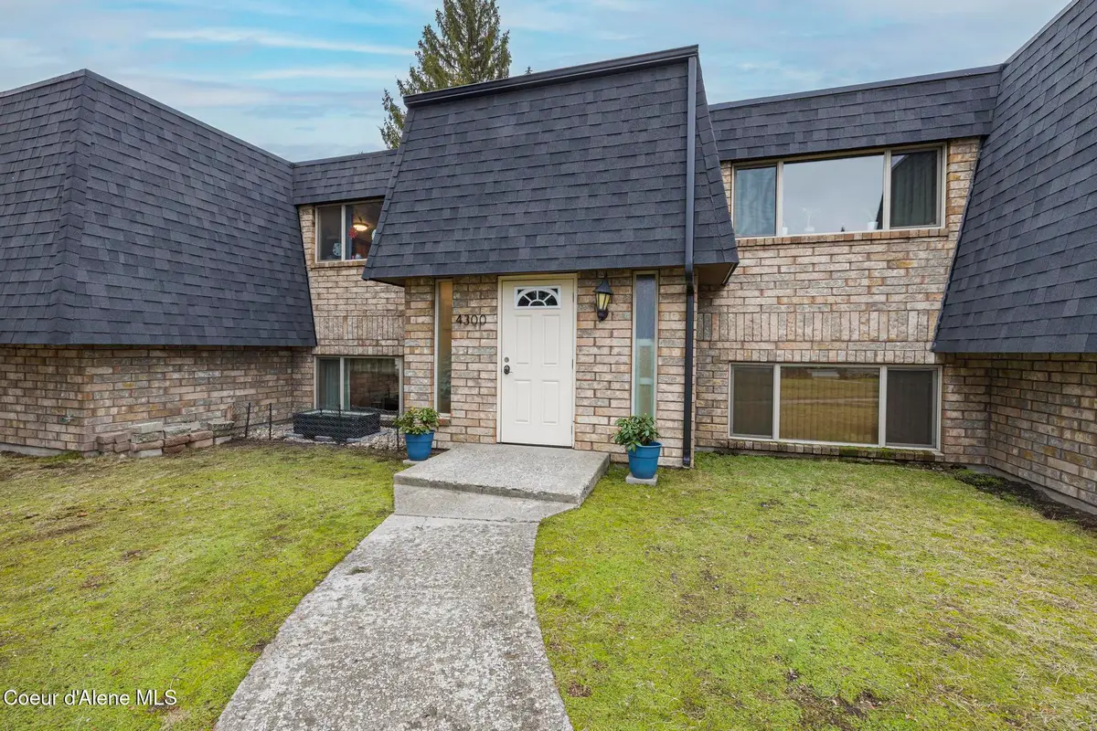4300 N Crown AVE, Coeur Dalene, ID 83815 - Image #1