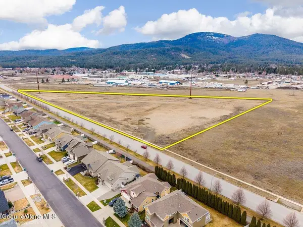 7395 W Nagel Rd, Rathdrum, ID 83858