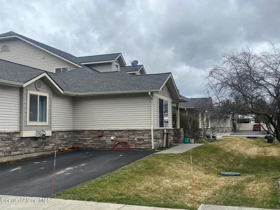 1315 E Mordyl LOOP, Post Falls, ID 83854 - #2