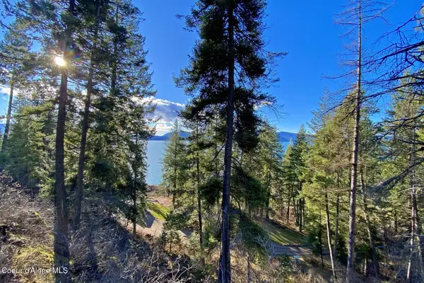 150 Castle Crest, Hope, ID 83836