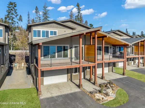 102 Palouse DR #B3, Nordman, ID 83848