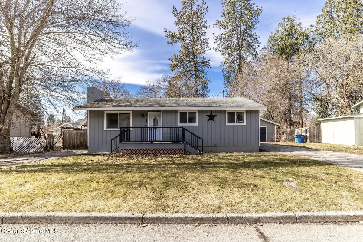1041 N 17th St, Coeur Dalene, ID 83814 - #1