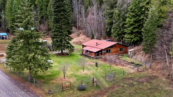 263 Ruby Creek RD, Naples, ID 83847