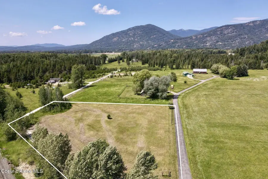 44 Knitting Ln, Sandpoint, ID 83864 - Image #2